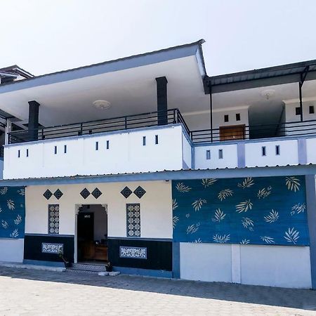 Oyo 857 Pakuncen Malioboro Syariah Hotel Jogjacarta Exterior foto