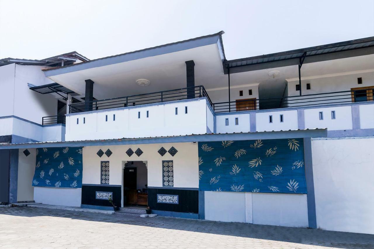 Oyo 857 Pakuncen Malioboro Syariah Hotel Jogjacarta Exterior foto